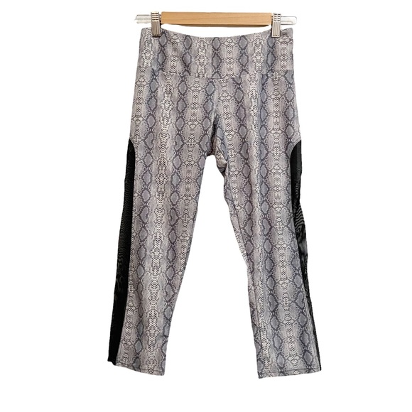 Onzie Leggings Snakeskin Crop Mesh Panel Size Small - Picture 1 of 12